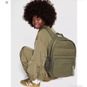 PINK VS QUILTED PUFFER BACKPACK